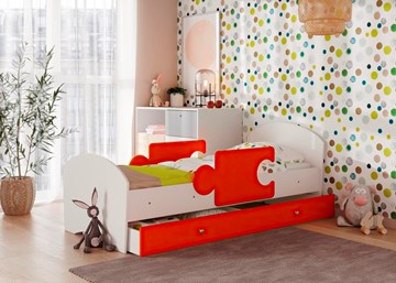 Детская кровать с ящиком и бортиками Мозайка, корпус Белый/фасад Оранжевый (ламели) в Лабытнанги