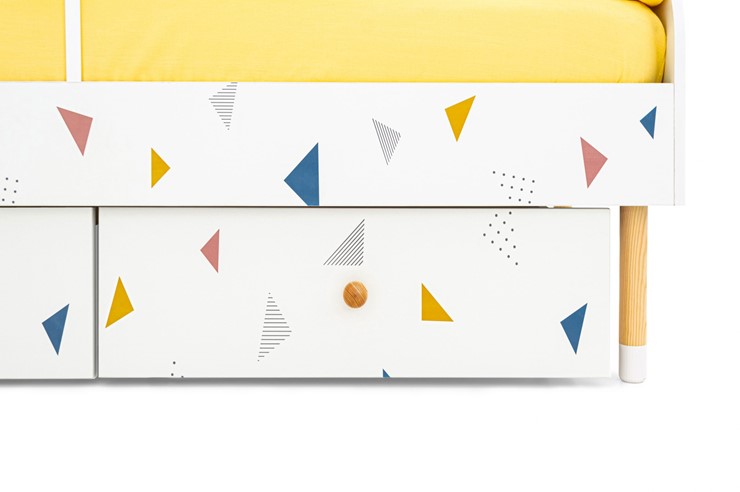 Кровать детская Stumpa Классика "Треугольники желтый, синий, розовый" в Салехарде - изображение 6