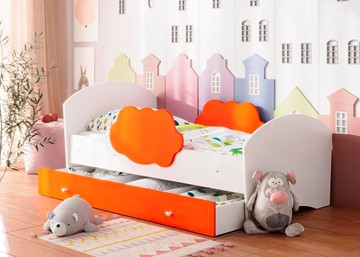 Детская кровать Тучка с ящиком, корпус Белый, фасад Оранжевый в Салехарде