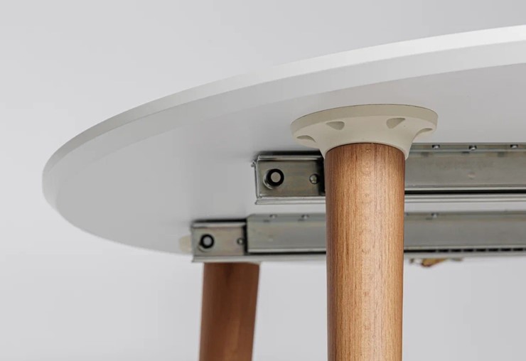 Кухонный раздвижной круглый стол Белая Эмаль д. 90 см МДФ ножки светлый орех в Салехарде - изображение 3