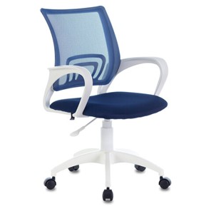 Кресло офисное Brabix Fly MG-396W (с подлокотниками, пластик белый, сетка, темно-синее) 532399 в Салехарде