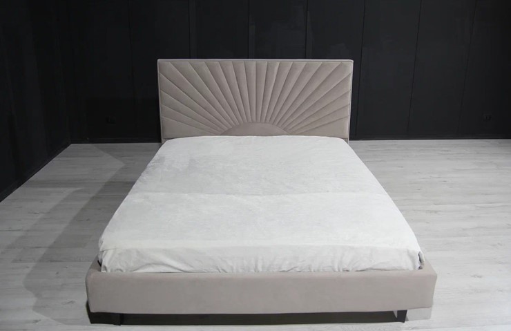 Кровать без механизма с мягким изголовьем с высокими ножками Майя 1500х2150 мм в Салехарде - изображение 1