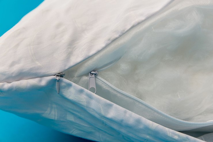 Подушка 70х70 Белый лебедь в Салехарде - изображение 1