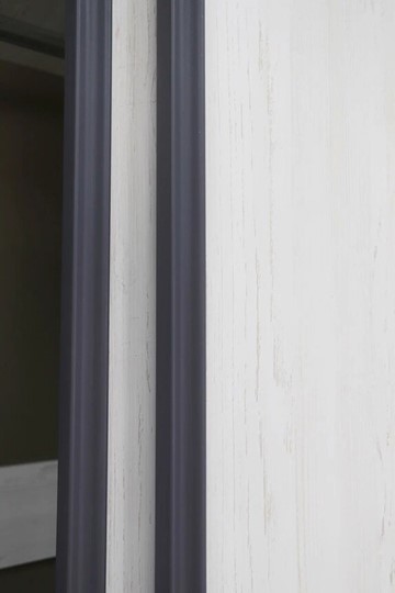 Шкаф-купе с зеркалом Винтер-6.16, винтерберг/темно-серый в Салехарде - изображение 4