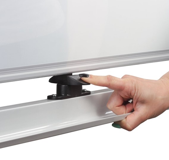 Доска магнитно-маркерная на стенде BRAUBERG Premium 100х150 см, двухсторонняя в Лабытнанги - изображение 6